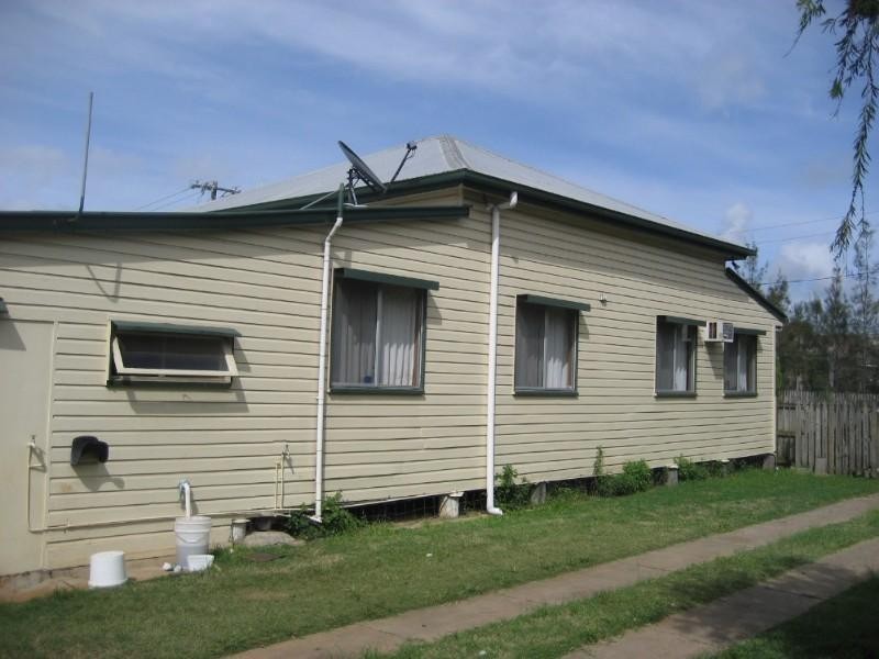 12 Cran Street, Bundaberg QLD 4670