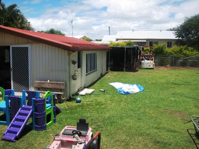 80 Elliott Heads Road, Bundaberg QLD 4670