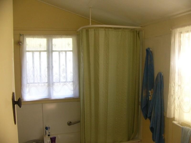 6 Kensington Street, Bundaberg QLD 4670