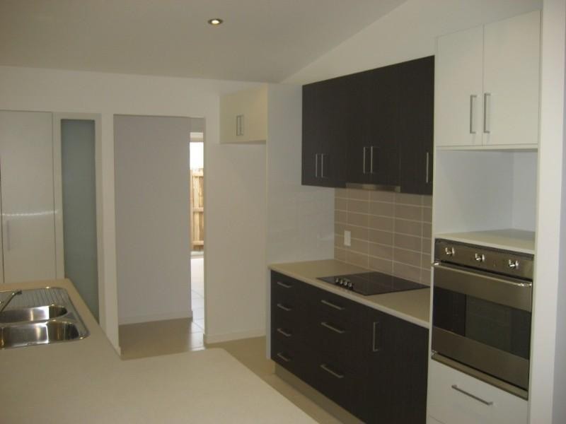 4 Sutherland Road, Bundaberg QLD 4670