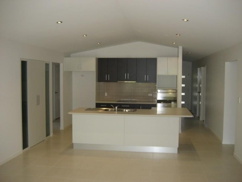 4 Sutherland Road, Bundaberg QLD 4670