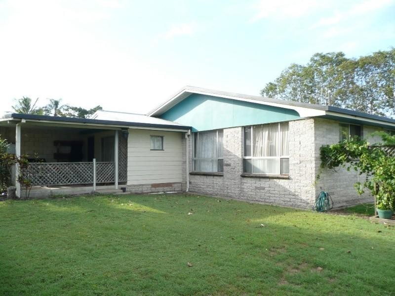 32 Henricksens Road, Bundaberg QLD 4670