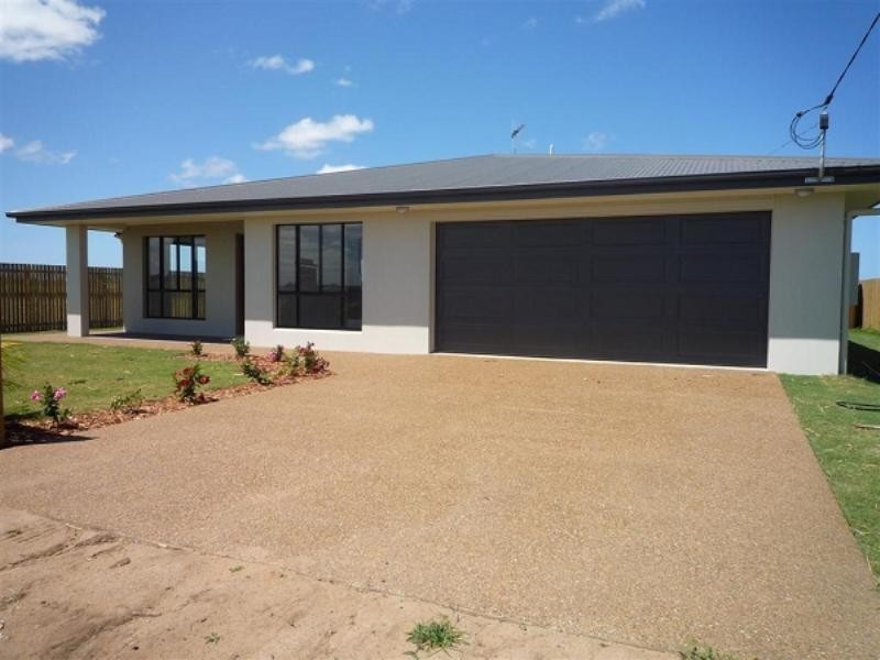 Moore Park Beach QLD 4670