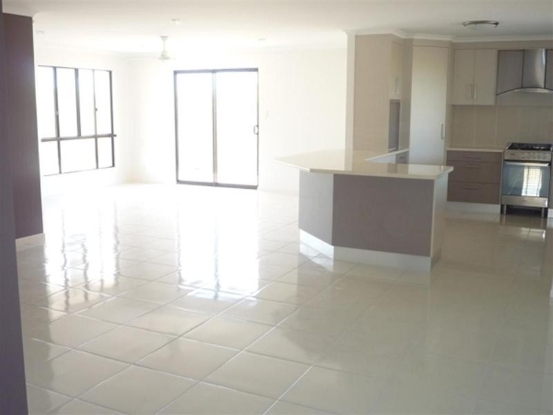 Moore Park Beach QLD 4670