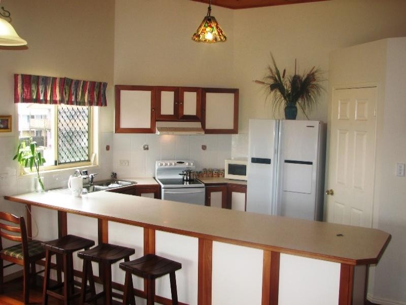 Elliott Heads QLD 4670