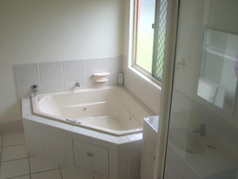 Elliott Heads QLD 4670