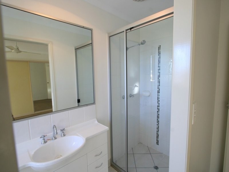 7 Finbay Avenue, Avoca QLD 4670