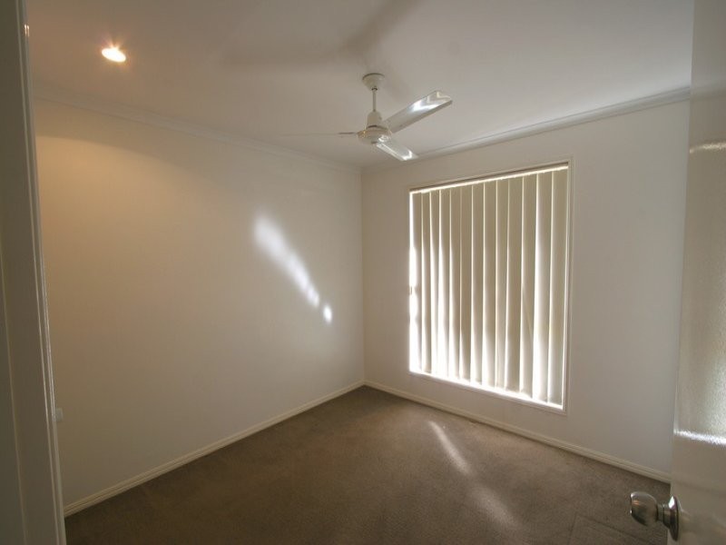 7 Finbay Avenue, Avoca QLD 4670