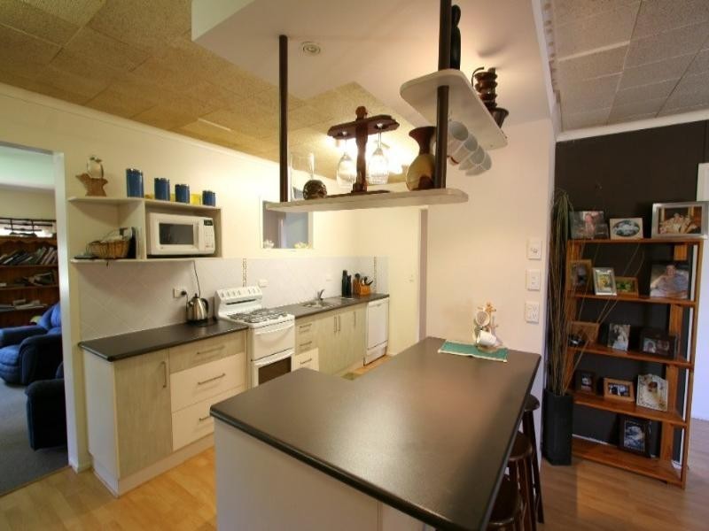 4 Newitt Street, Thabeban QLD 4670