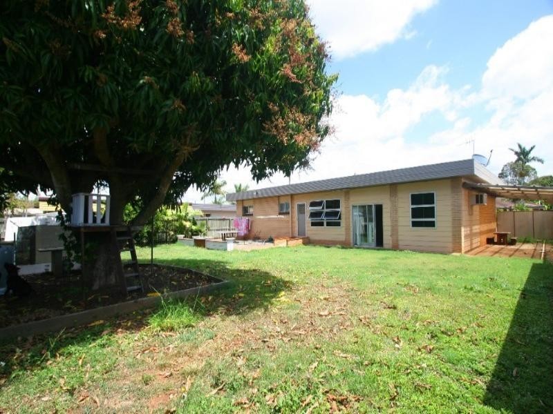 4 Newitt Street, Thabeban QLD 4670