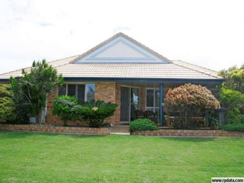 207 Barolin Esplande, Coral Cove QLD 4670