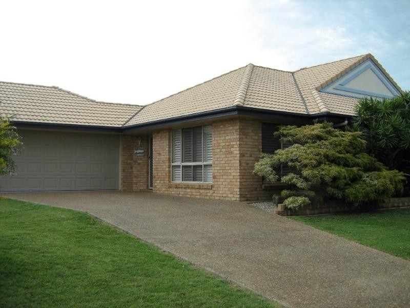 207 Barolin Esplande, Coral Cove QLD 4670