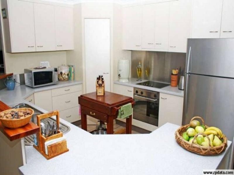 207 Barolin Esplande, Coral Cove QLD 4670