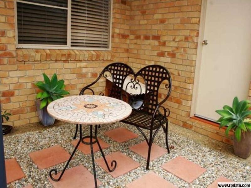 207 Barolin Esplande, Coral Cove QLD 4670