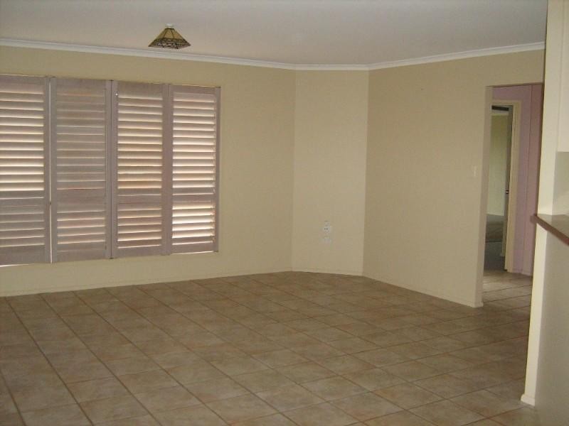 207 Barolin Esplande, Coral Cove QLD 4670