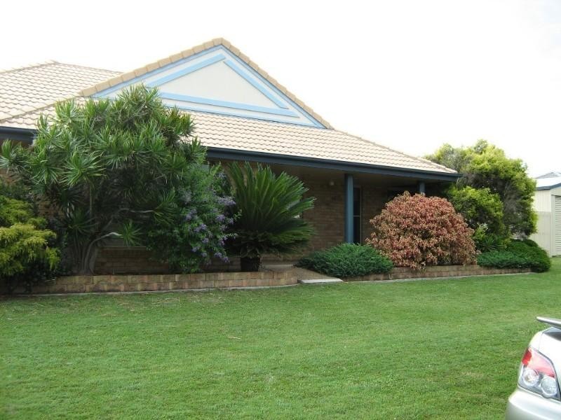 207 Barolin Esplande, Coral Cove QLD 4670