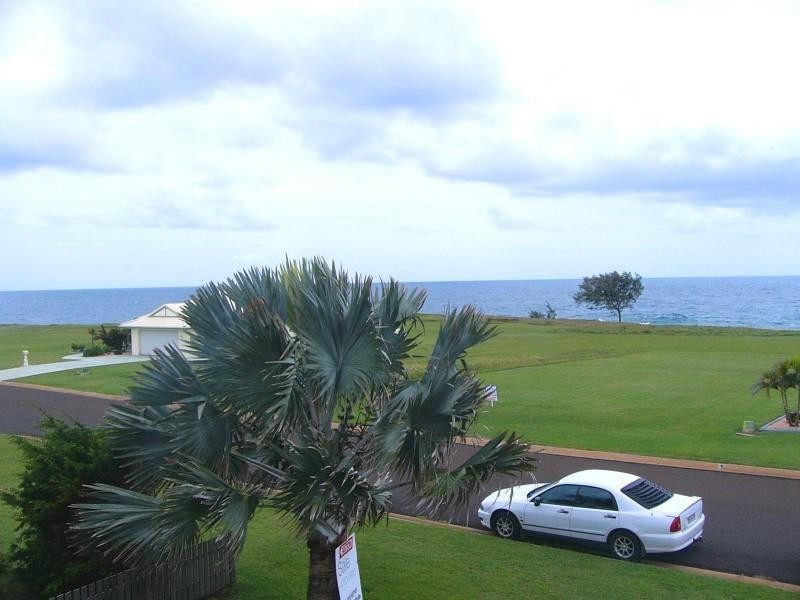 11 Sea Esplande, Elliott Heads QLD 4670