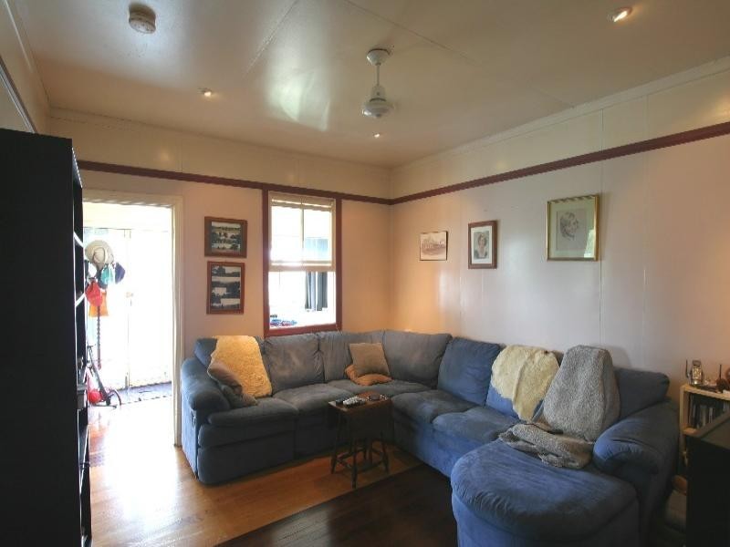 12 Christie Street, Walkervale QLD 4670