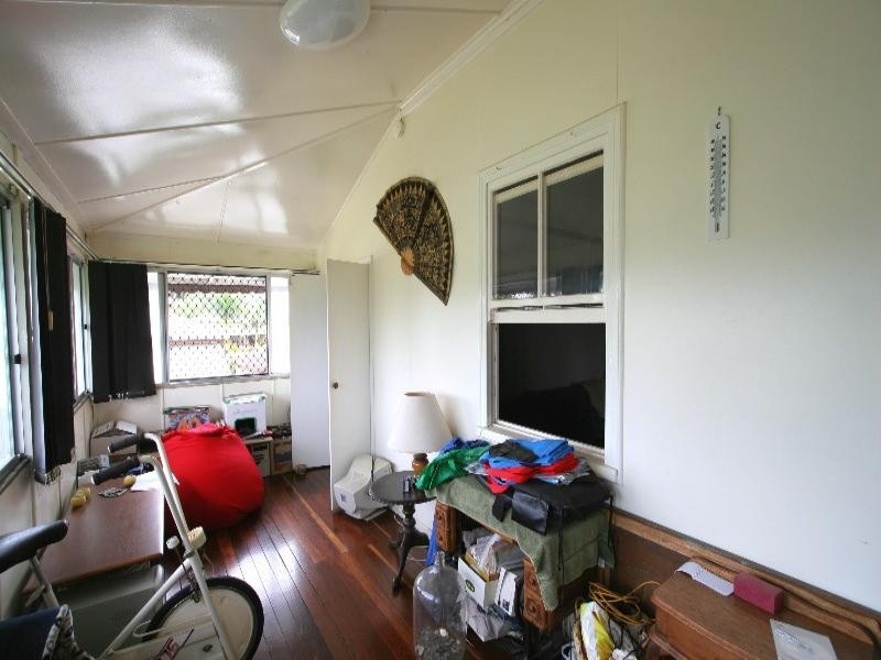 12 Christie Street, Walkervale QLD 4670