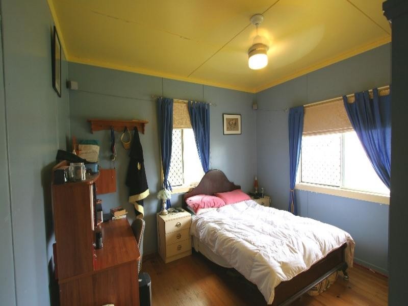 12 Christie Street, Walkervale QLD 4670