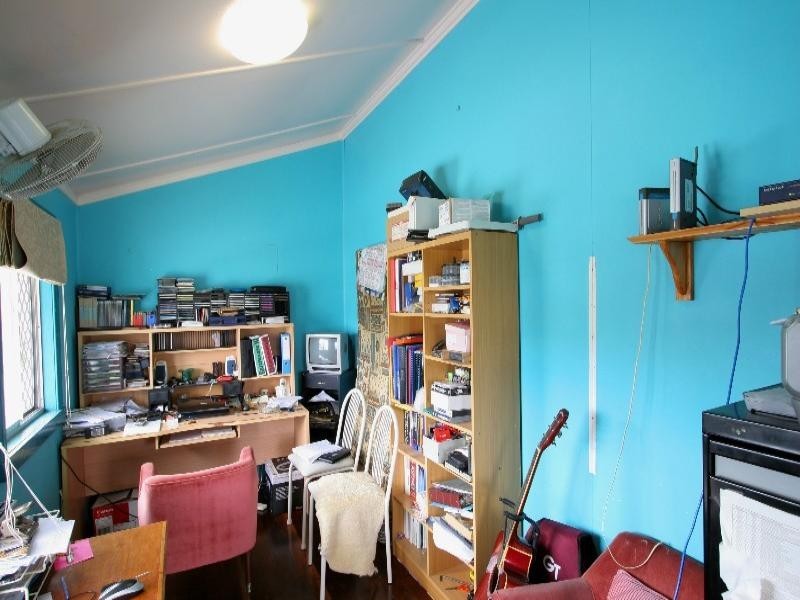 12 Christie Street, Walkervale QLD 4670