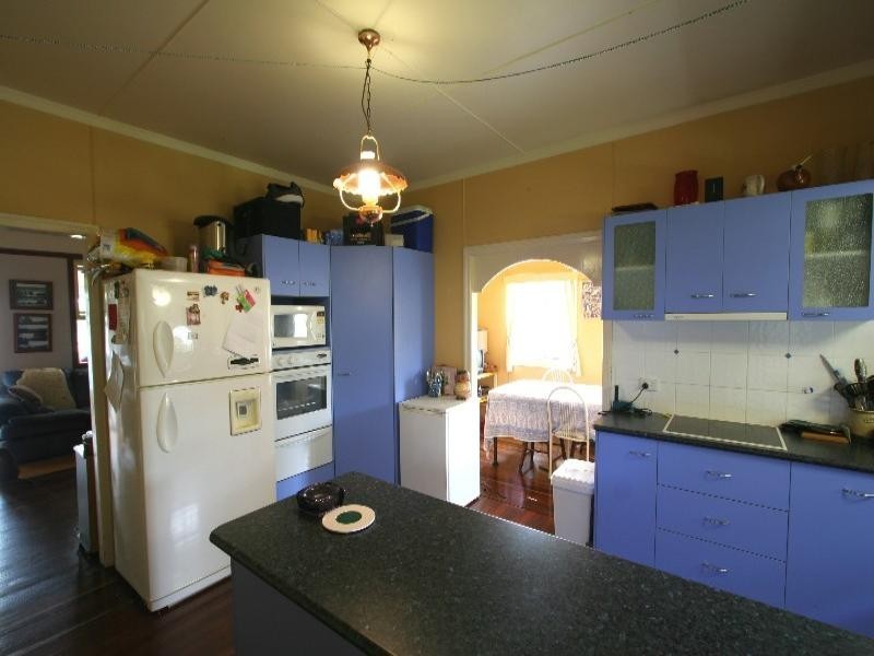 12 Christie Street, Walkervale QLD 4670