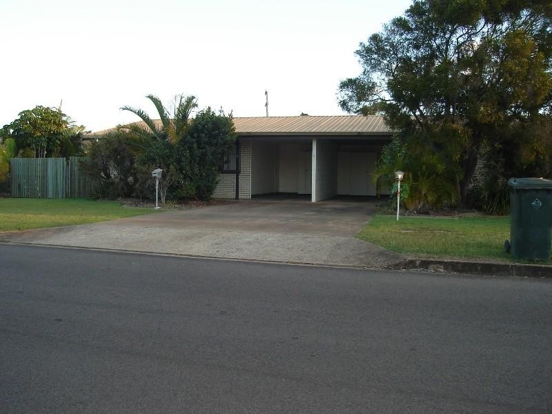 2/4 McCullough Street, Kepnock QLD 4670