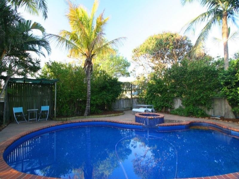 Elliott Heads QLD 4670