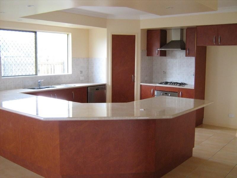 45 Bisdee Street, Coral Cove QLD 4670