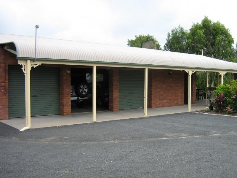 8 Schmidt Road, Branyan QLD 4670