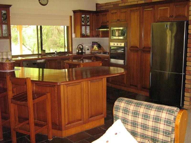 8 Schmidt Road, Branyan QLD 4670