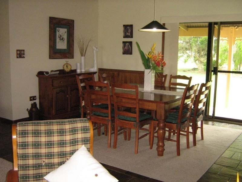 8 Schmidt Road, Branyan QLD 4670