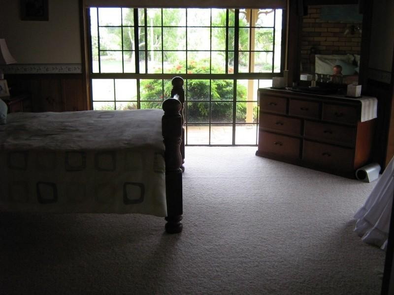 8 Schmidt Road, Branyan QLD 4670