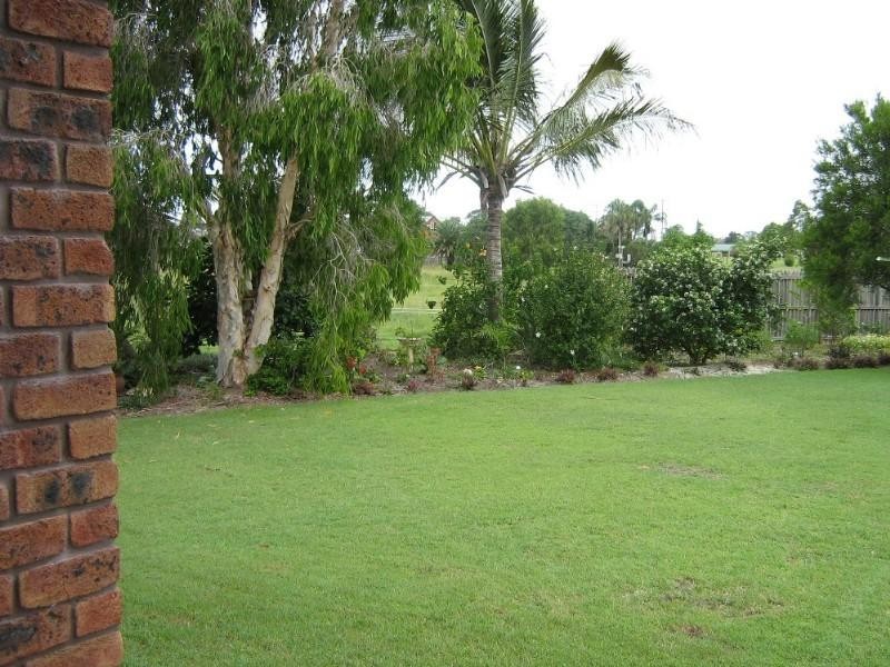 8 Schmidt Road, Branyan QLD 4670