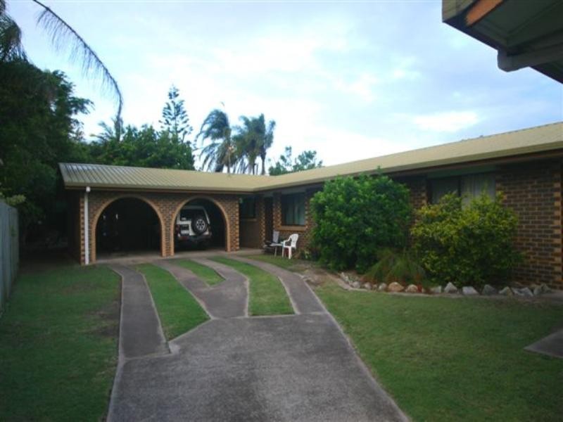 2/34 Tanner Street, Bargara QLD 4670