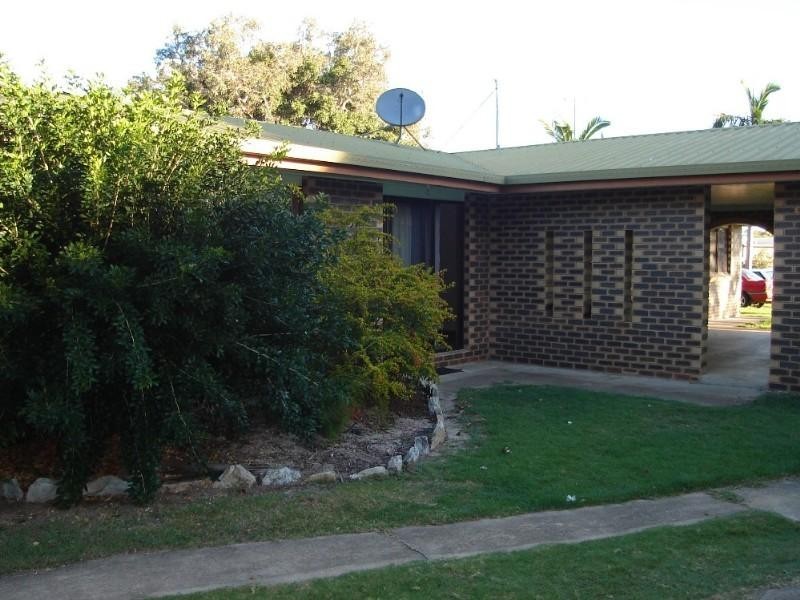 2/34 Tanner Street, Bargara QLD 4670