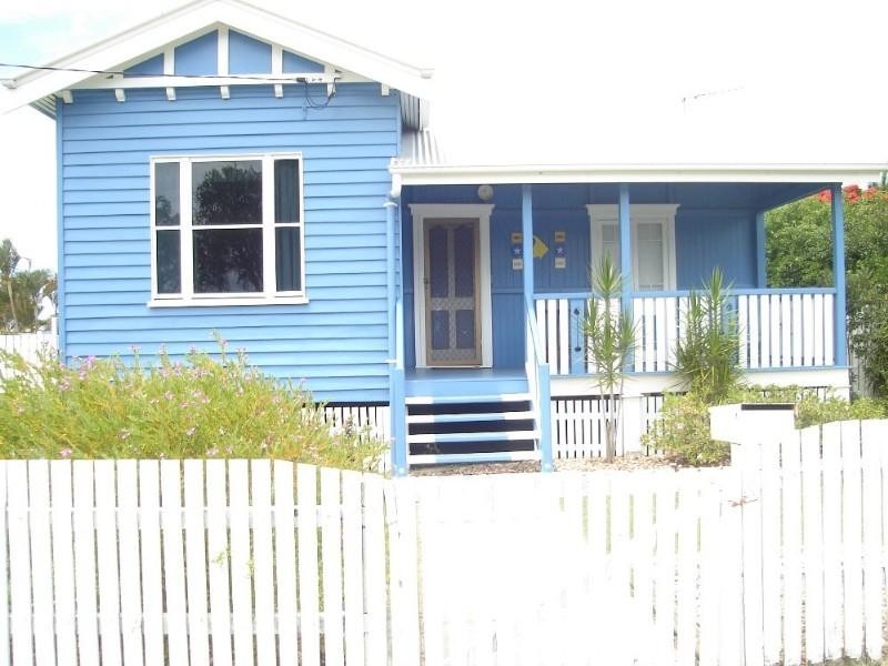 16 Adams Street, Bundaberg QLD 4670