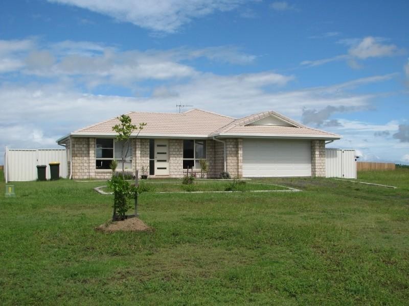 4 Avalon Street, Burnett Heads QLD 4670