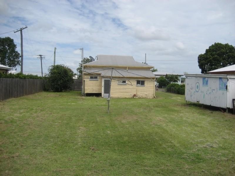 9 Anderson Street, Avenell Heights QLD 4670