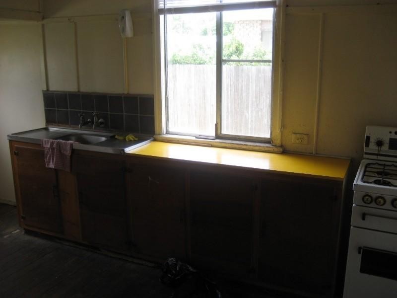 9 Anderson Street, Avenell Heights QLD 4670