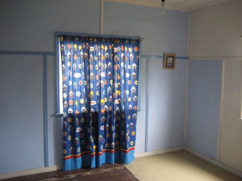 9 Anderson Street, Avenell Heights QLD 4670