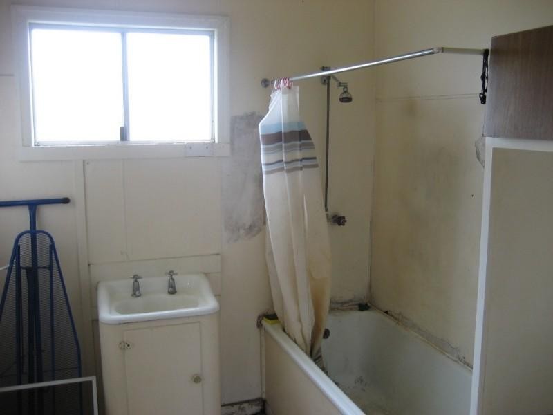 9 Anderson Street, Avenell Heights QLD 4670