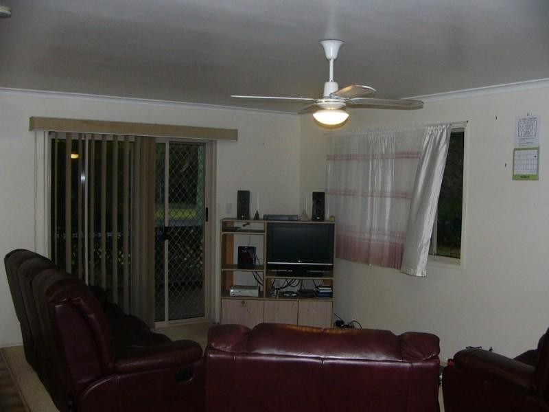 1 Club Avenue, Moore Park Beach QLD 4670