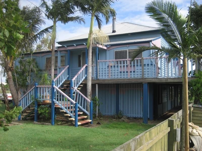 15 Moffatt Street, Burnett Heads QLD 4670