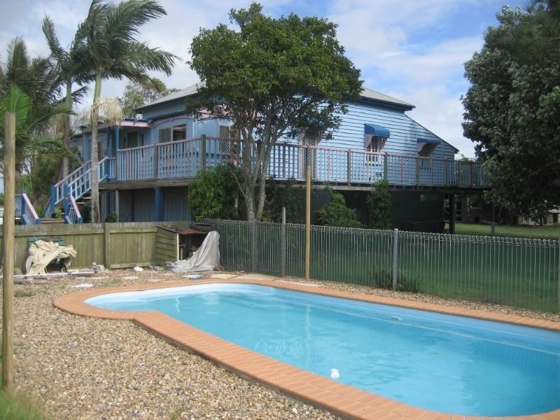 15 Moffatt Street, Burnett Heads QLD 4670