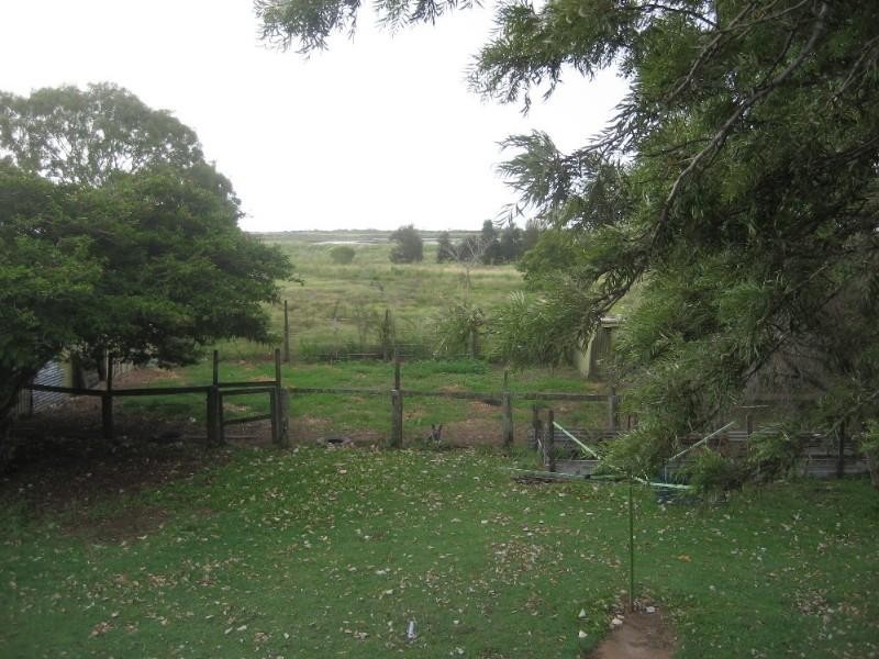 15 Moffatt Street, Burnett Heads QLD 4670