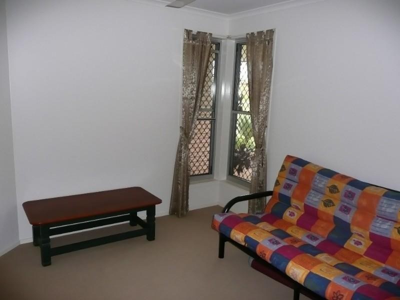 11 Pinnacle Court, Avoca QLD 4670