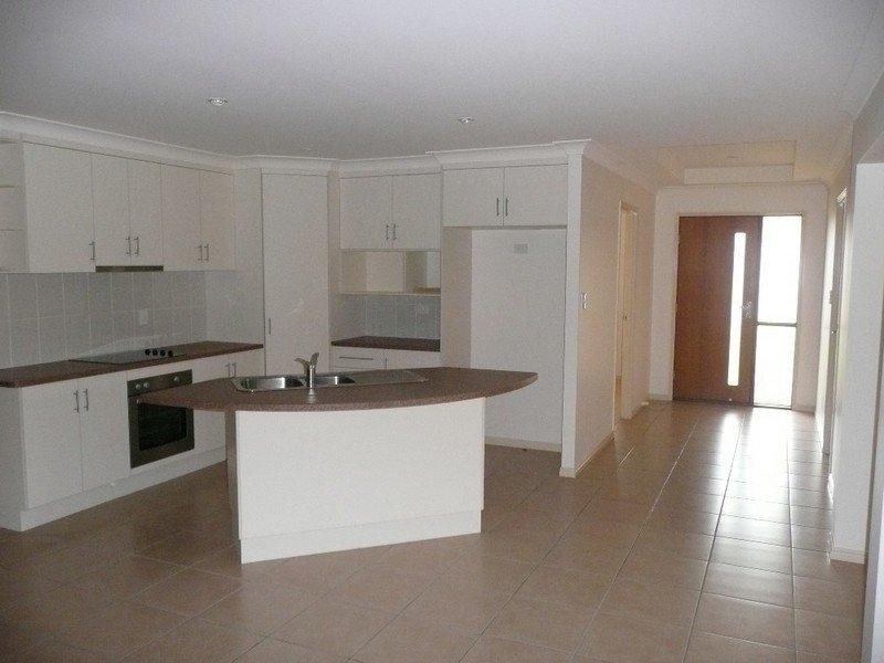 12 Tree Close, Thabeban QLD 4670