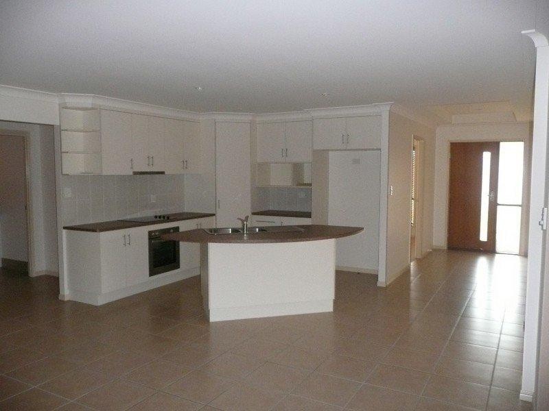 12 Tree Close, Thabeban QLD 4670