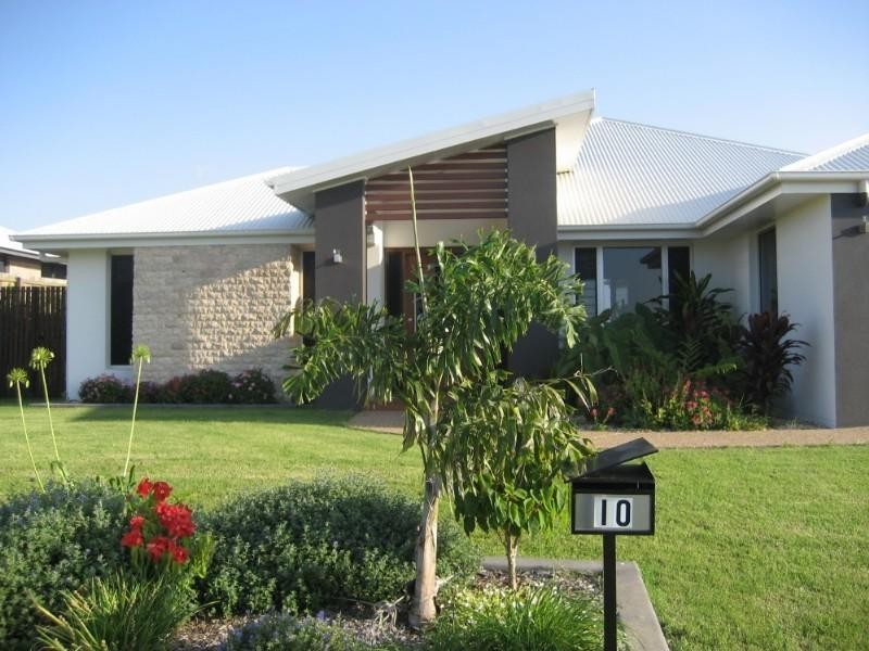 10 Pinnacle Court, Avoca QLD 4670